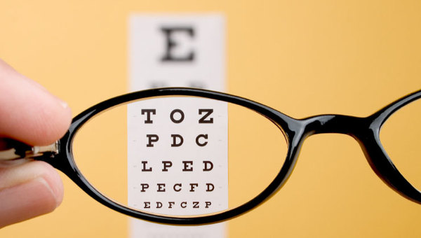 普瑞眼科专家教您配镜注意事项的小常识