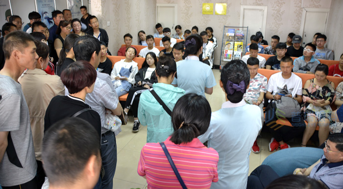暑期摘镜总动员：兰州近视手术全攻略