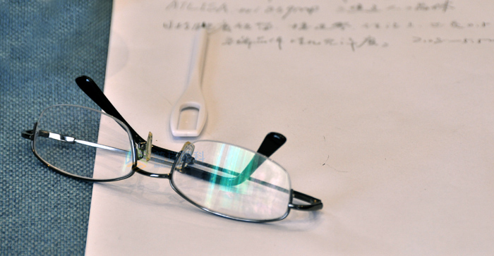 硬性隐形眼镜长什么样,硬性隐形眼镜长什么样图片