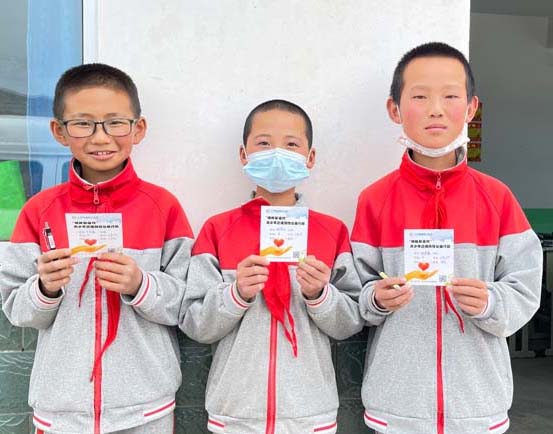 眸·新视代青少年近视防控公益行动走进永登县民乐乡八岭、玉泉、中心小学